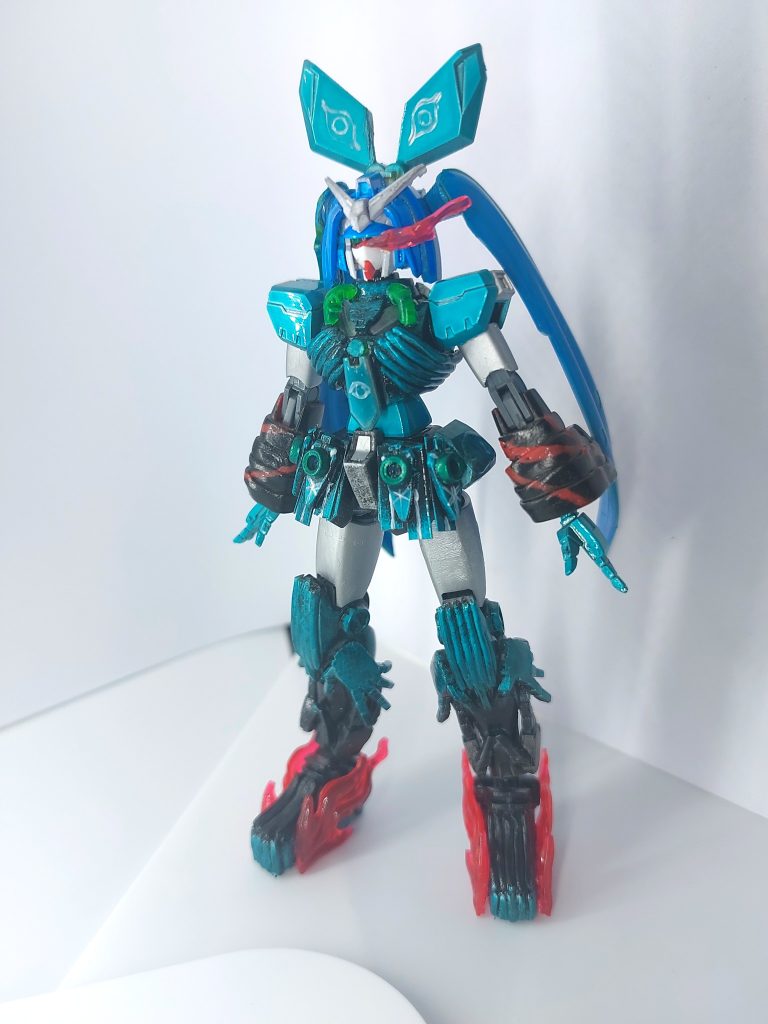 まず武装無し本体から。今回こだわったのは衣装の造形。両腕の袖や両脚の膝のディテールはエポキシパテを細くして貼り付けるの繰り返しで再現。ふくらはぎ付近の