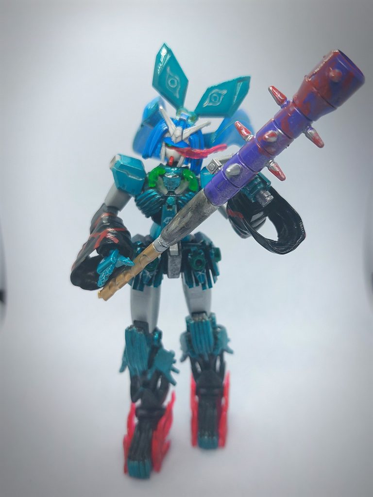 あーら恐ろしい…返り血ベッタリの釘バット形態。