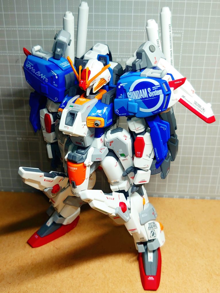 が、とにかく塗り分けが大変。(´ρ`)