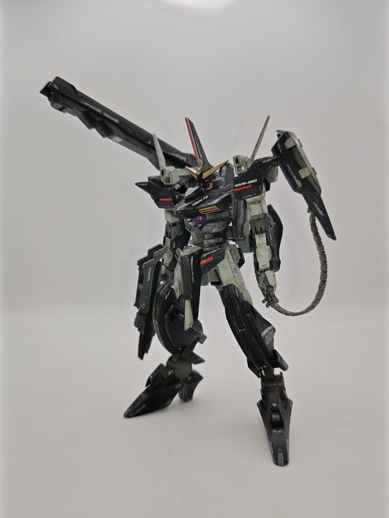 この機体最大の魅力はＧＮランチャーではなく、ヒール足と逆関節っぽいシルエットだと思ってます。それをアーマードコア的な雰囲気をまとわせたいな、と思い作ってみました。