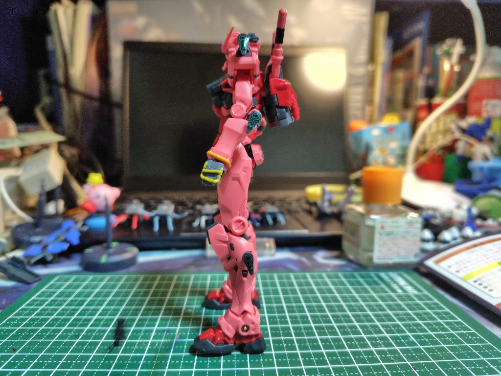 赤いガンダム（部分塗装）–3枚目/制作者：プラナリアン