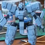 とりあえず一度目の塗りは完了。こう見ると粗がよく目立つな……