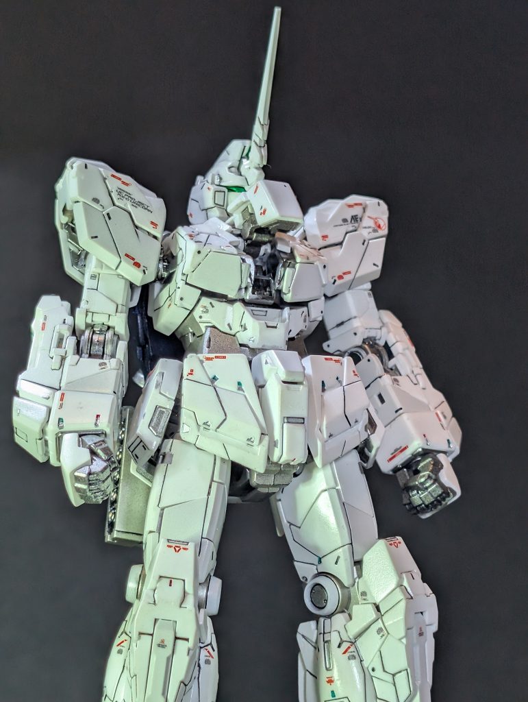 展示会まで2ヶ月のかなりタイトなスケジュールだったんで素組の全塗装でフィニッシュしようと思ったら無駄に手を入れたとことかもあってかなり時間を消費してしまいましたが自分のイメージに近い仕上がりになったので満足です。最後まで観覧していだだきありがとうございます！同時制作③につづく