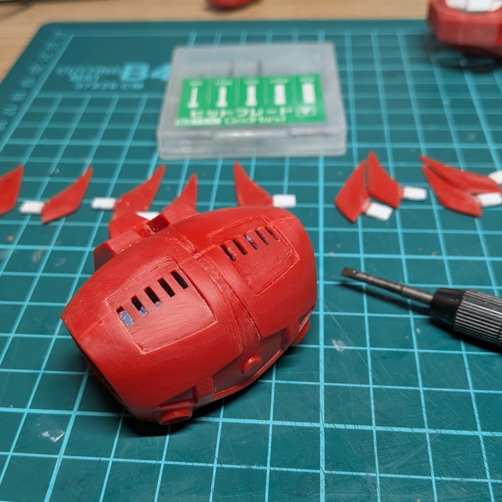 ブーメランはそれぞれ微妙にサイズが違うのでプラ板を貼って番号を書いておきました。