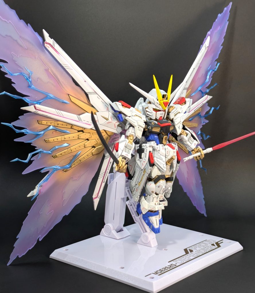 MGSD マイティーストライクフリーダムガンダム–3枚目/制作者：こむてん