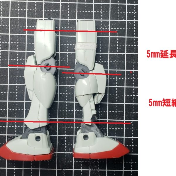 家族ぐるみでお世話になっている方の、昇格のお祝いでプレゼントしたいと思いちょっとアニメのプロポーションに寄せたHGUCリバイブ版ガンダムを製作。（4枚目）