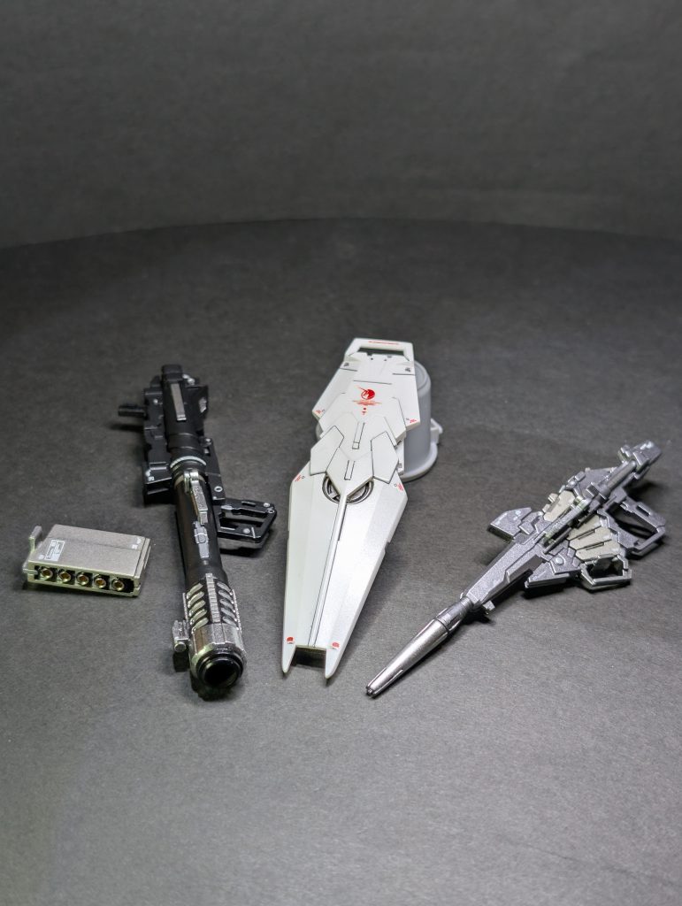 ユニコーンの武装は好みのデザインですね。