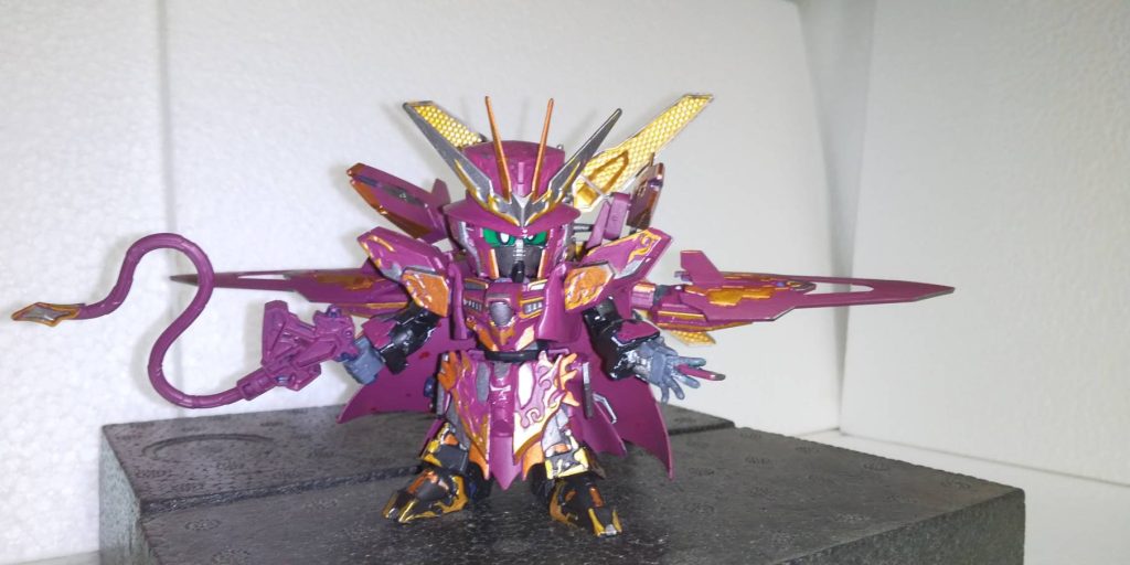 背中でマイクロウェーブ受け取って鞭で攻撃する予定