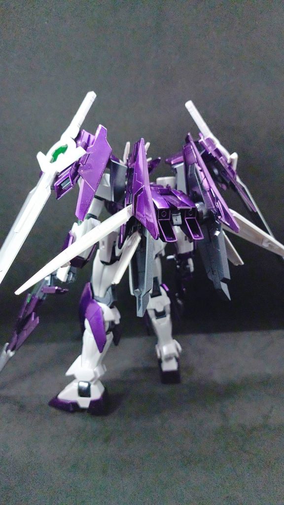 後ろ姿メッキ塗装意外はディテールアップなどせず、そのままです。