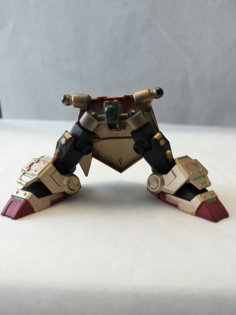 下半身フレームhttps://twitter.com/sumokosumoko/status/1214898773911957504?t=x1OTX5yoYWSBwd4bQEMLLw&s=19スモコ様のSMKフレームを参考に ここを直せば8割完了くらい 元のフレームだと「もう少し動いてほしい」というもどかしさがあるのですが、この改造に出会えたことで自然に肩幅まで足を開いて接地させることができるようになりました。