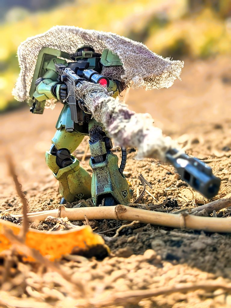 ちなみにこの対艦用ライフルはザクⅠ（デニム・スレンダー機）についてたものです！