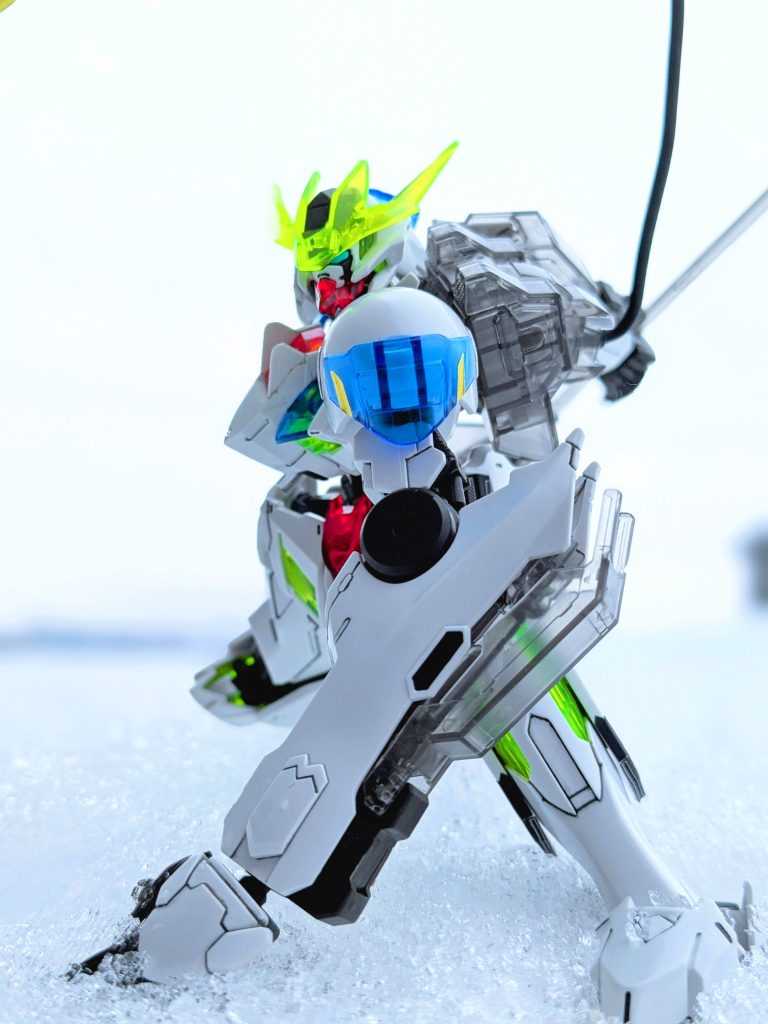 白いパーツがなんかツヤがあってヤスリがけが大変でしたね〜