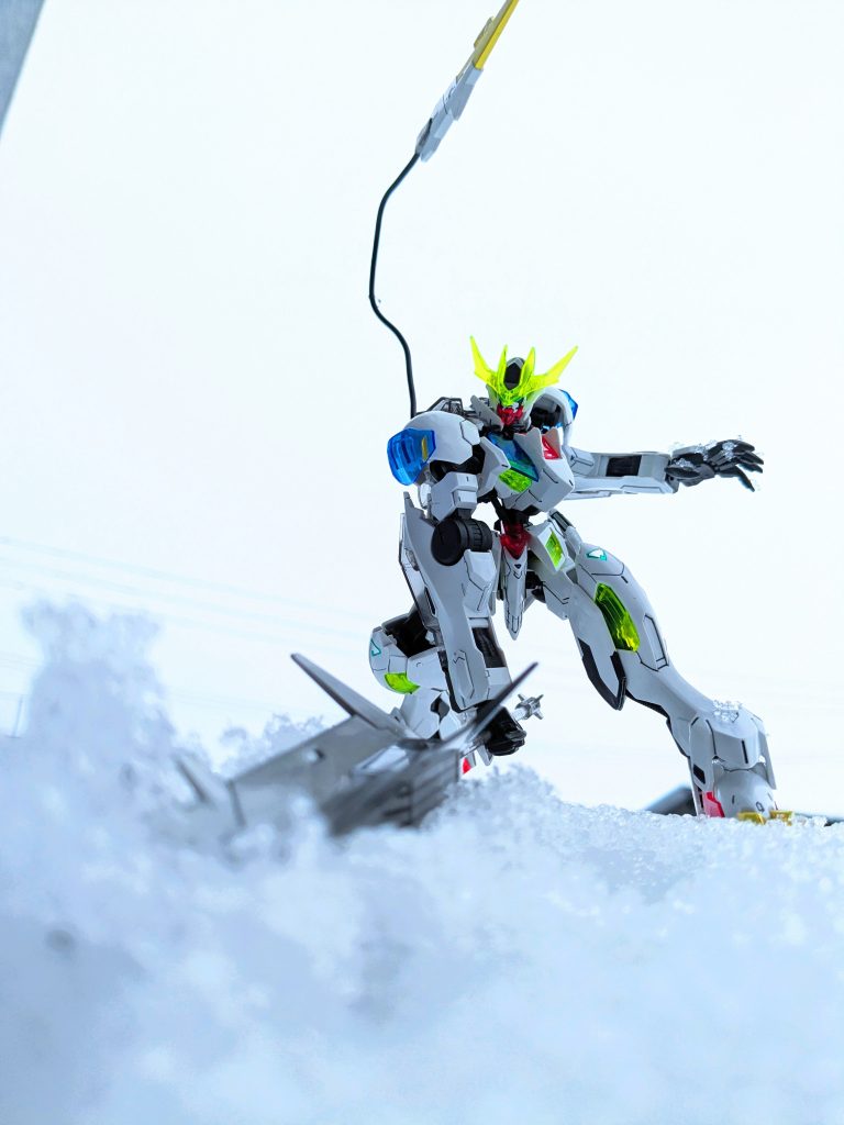 ほんっっっとにクリアと雪という同じような写真ばっかで申し訳ない(gundam-kao9)