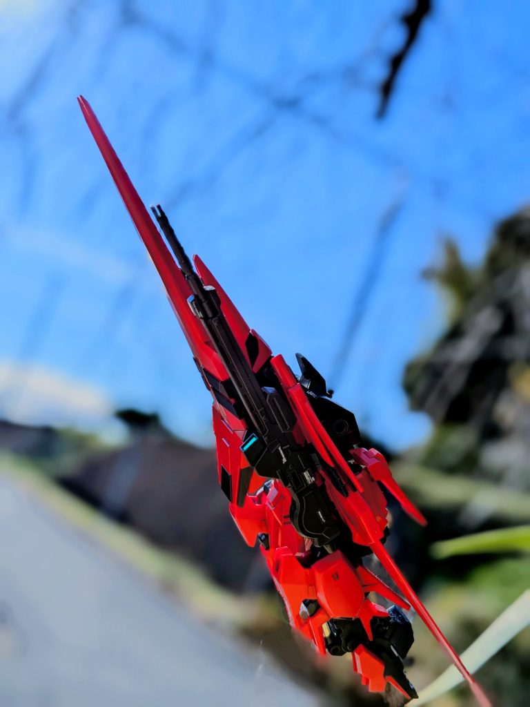 ついていた専用デカールはビームライフルだけ貼ってます！ﾑｽﾞｶｼｸﾃﾊﾙﾉｦｱｷﾗﾒﾀｿﾞ!