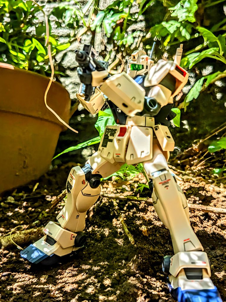 あ！後肩のスラスター？みたいなのも部分塗装してます！