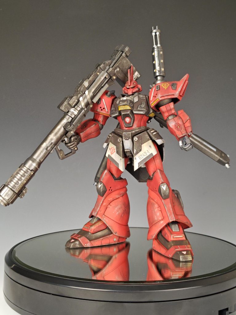 キャノンの位置変えて、MGユニコーンのバズーカ持たせてみました。元のほうが良いかなーご覧いただきありがとうございます!