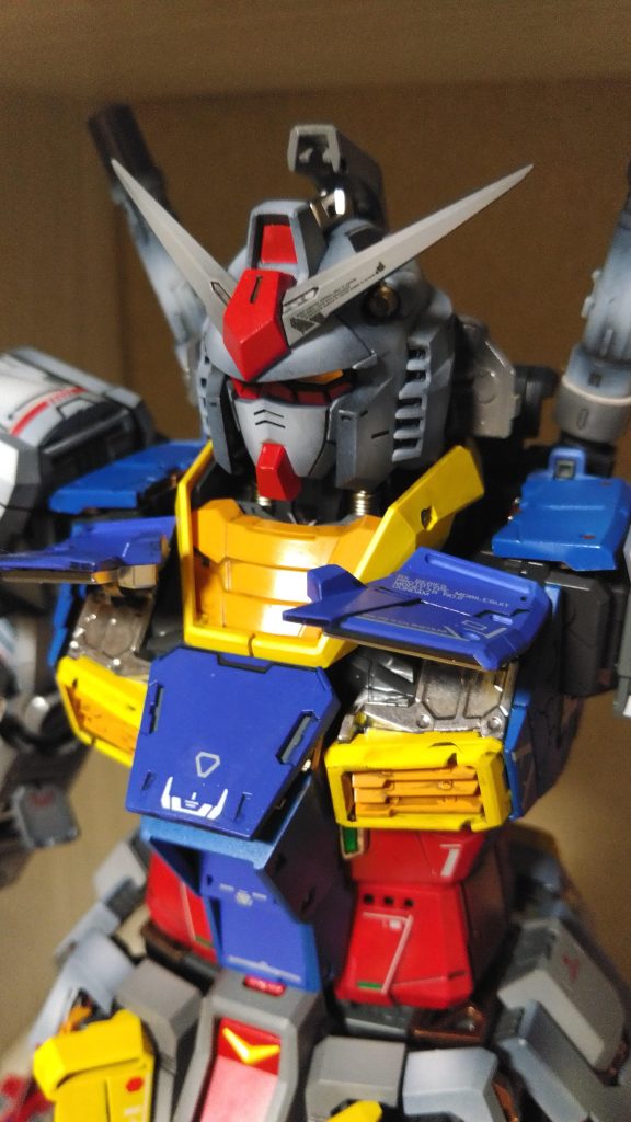 ガンダム–4枚目/制作者：キジトラ