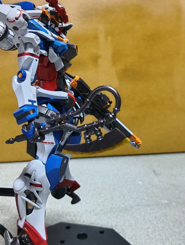 肘関節のリングみたいなパーツが一つ紛失してしまったので、ランナーを使って自作しました。