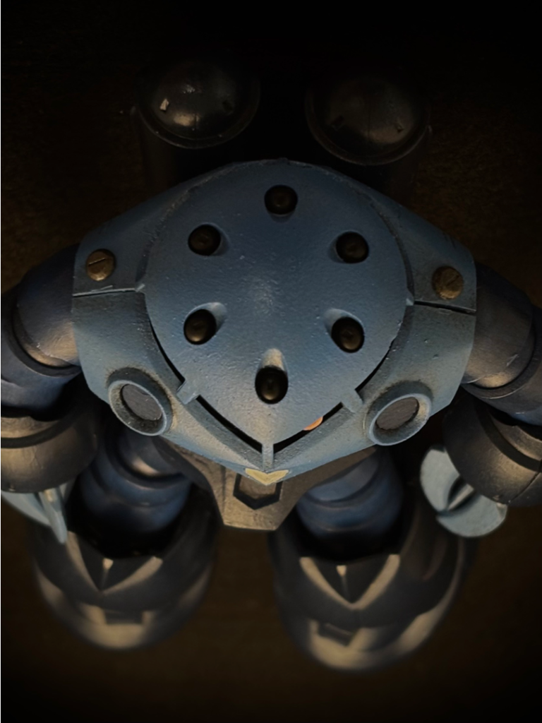 仰向けで撮った写真をひっくり返して、潜航状態っぽく。