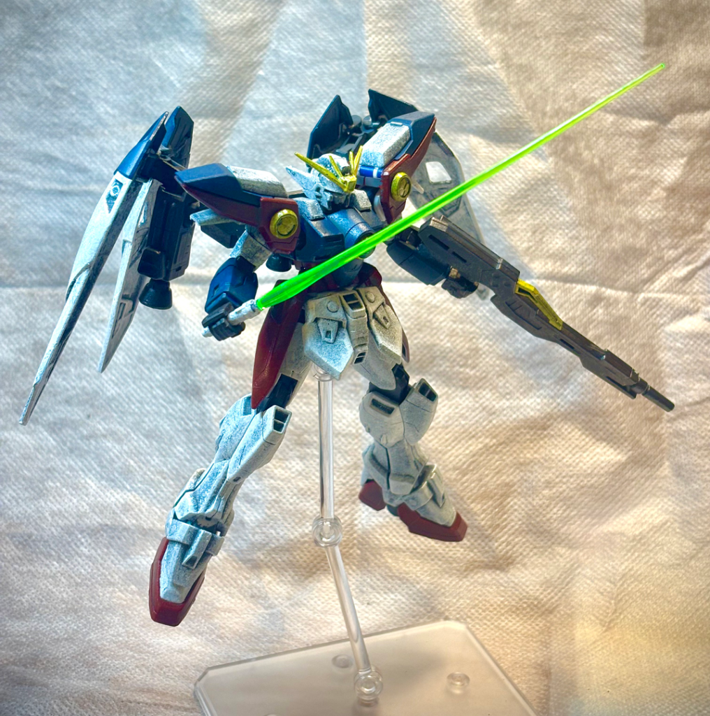 全体的に、なんとなく武器を持ってるだけ、という写真になってしまいました…。