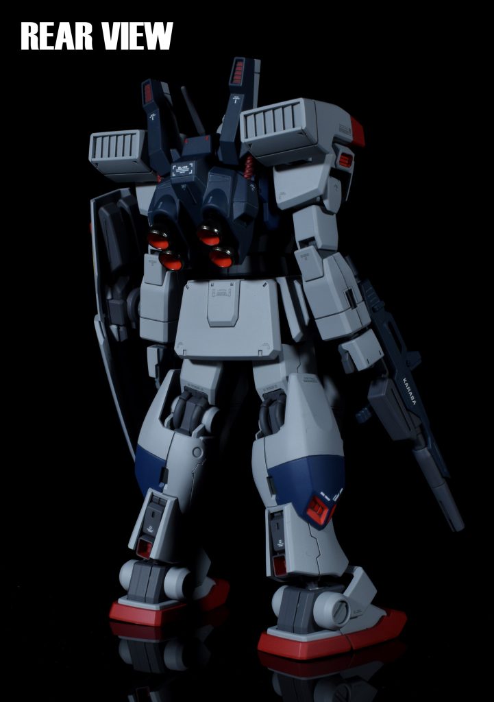 リアビューバックパックと脚部がジムⅢのものになっているので、陸戦型といいつつ宇宙にも出撃できそうです。