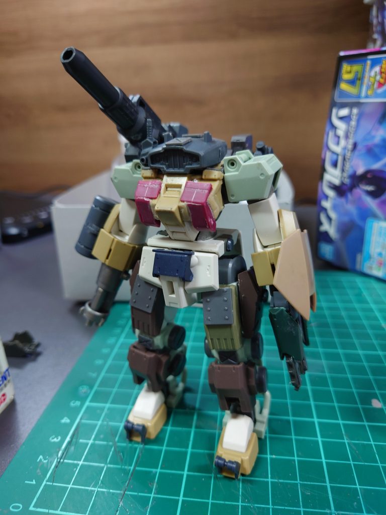 胸部に追加装甲とグシオンリベイクフルシティのパーツをシールドにバルバトスのレンチメイスのチェーンソーをアームに移植かなりまとまってきましたm(_ _)m