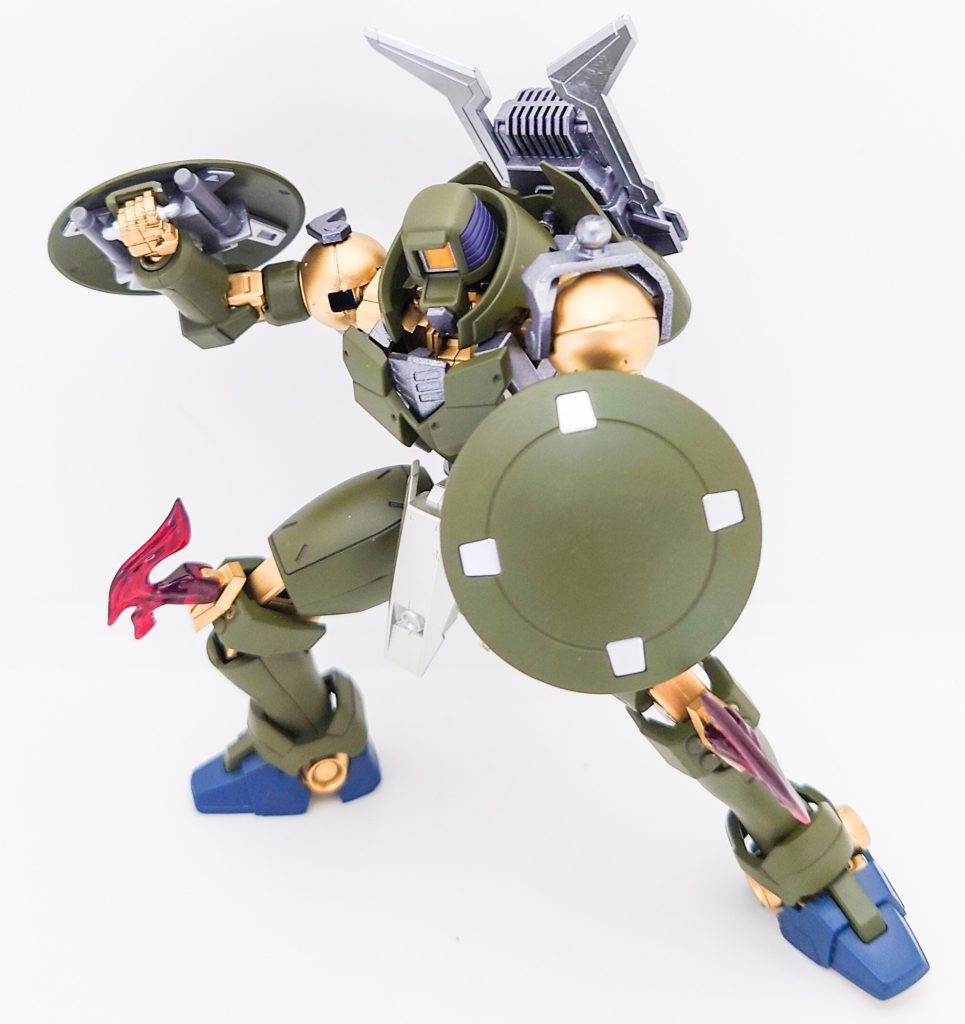 盾でも殴り掛かる超インファイトスタイルです！キャプテンアメリカみたいな感じですかね。