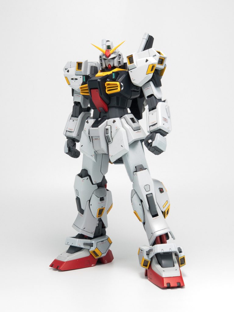 カラー　白：ホワイト８０％グレー２０％　白２：ディアクティブグレー　赤：アスカレッド８０％クリアレッド２０％　濃青：ティターンズブルー１５０％ティターンズブルー２５０％　黄：マンダリンイエロー　黒：ブラック８０％グレー２０％　フレーム：メカサフヘビィ 