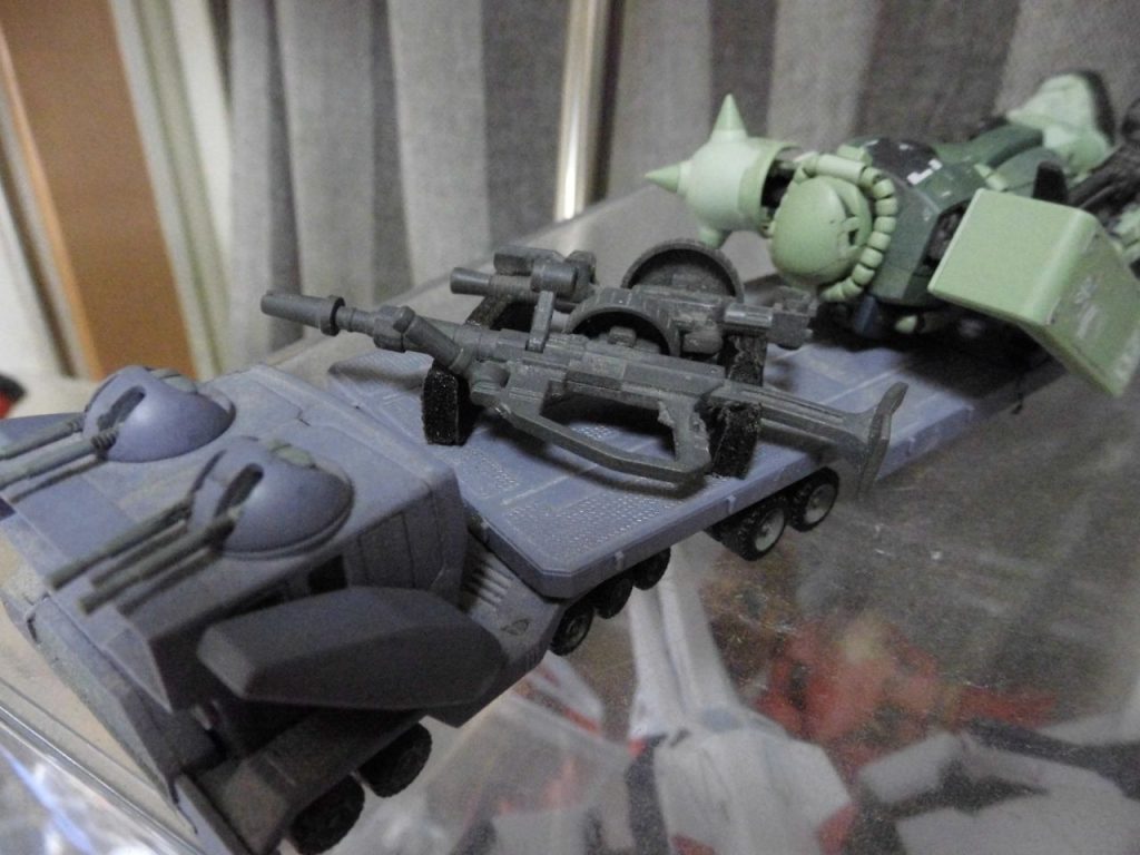 サムソントレーラー（ウエポンラック）