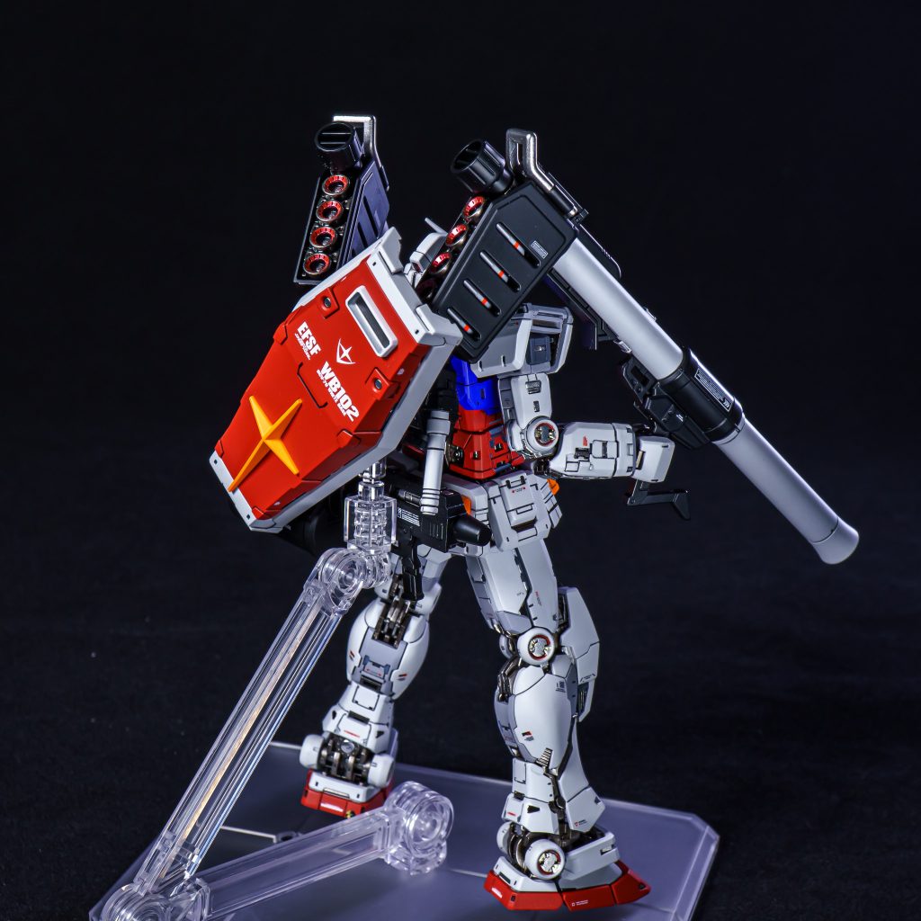 RG RX-78-2 ガンダム Ver2.0 +武器セット–4枚目/制作者:エヌヌ