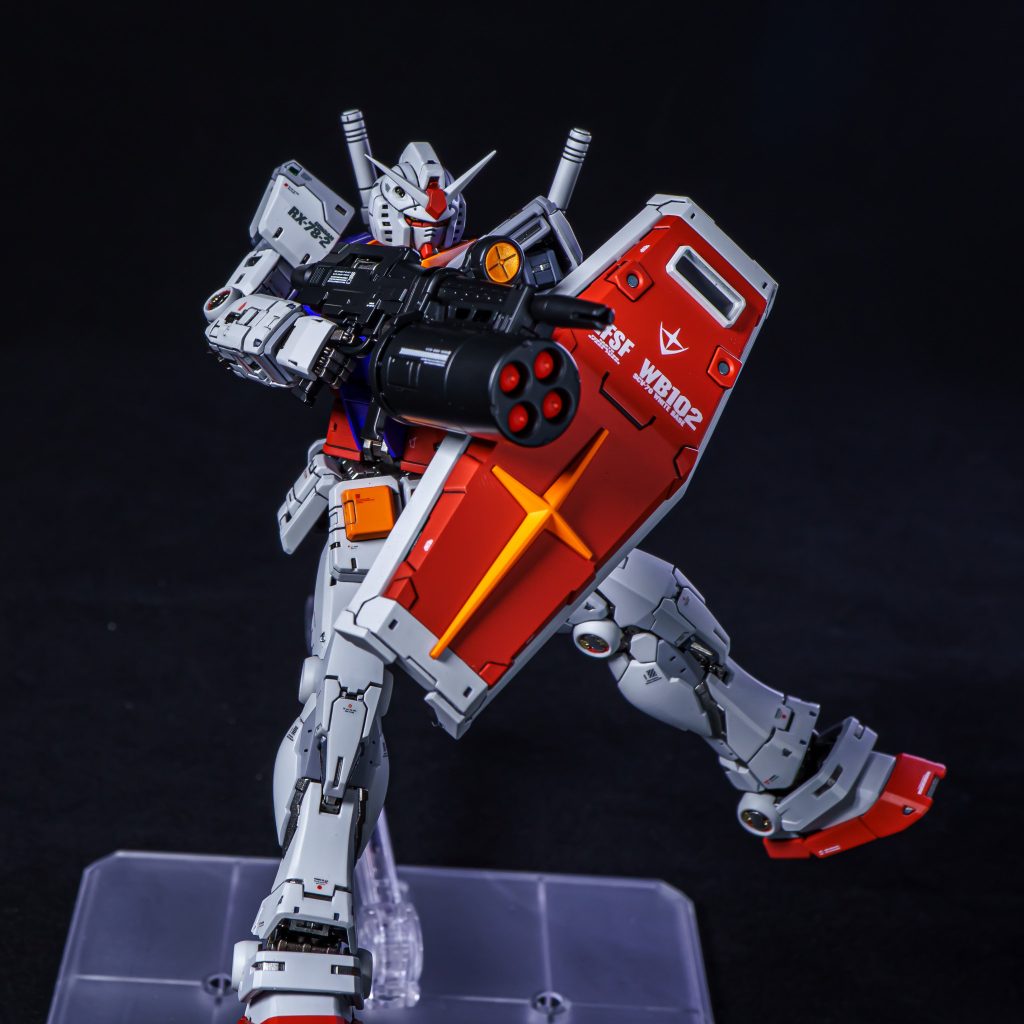 RG RX-78-2 ガンダム Ver2.0 +武器セット–5枚目/制作者:エヌヌ