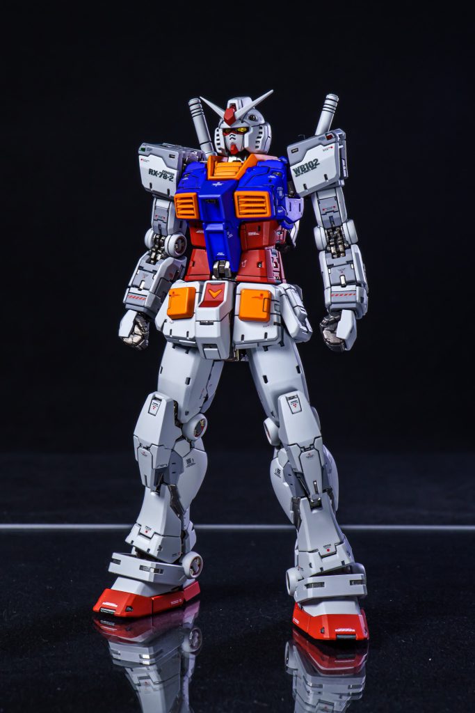 RG RX-78-2 ガンダム Ver2.0 +武器セット–2枚目/制作者:エヌヌ
