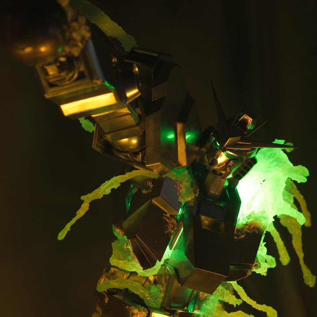 オラザク応募作品 AXIS–8枚目/制作者：作業する西川