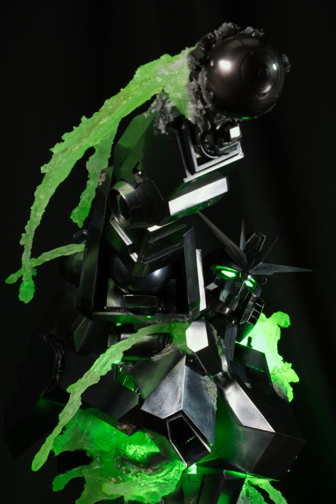 オラザク応募作品 AXIS–3枚目/制作者：作業する西川