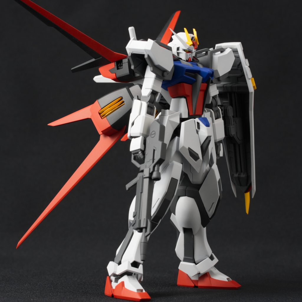 HGCE エールストライクガンダム–6枚目/制作者：作業する西川