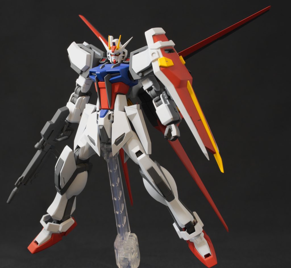 HGCE エールストライクガンダム–2枚目/制作者：作業する西川