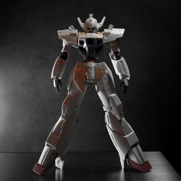 BFシンが上手くシド・ミード味を消してるのでそれをもう一歩進める方向で改造。（3枚目）