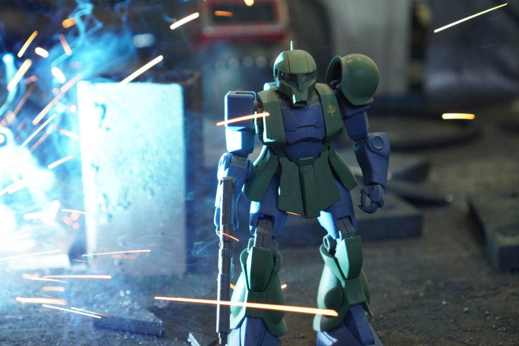 旧ザクは、こういう雰囲気が似合ってると思います