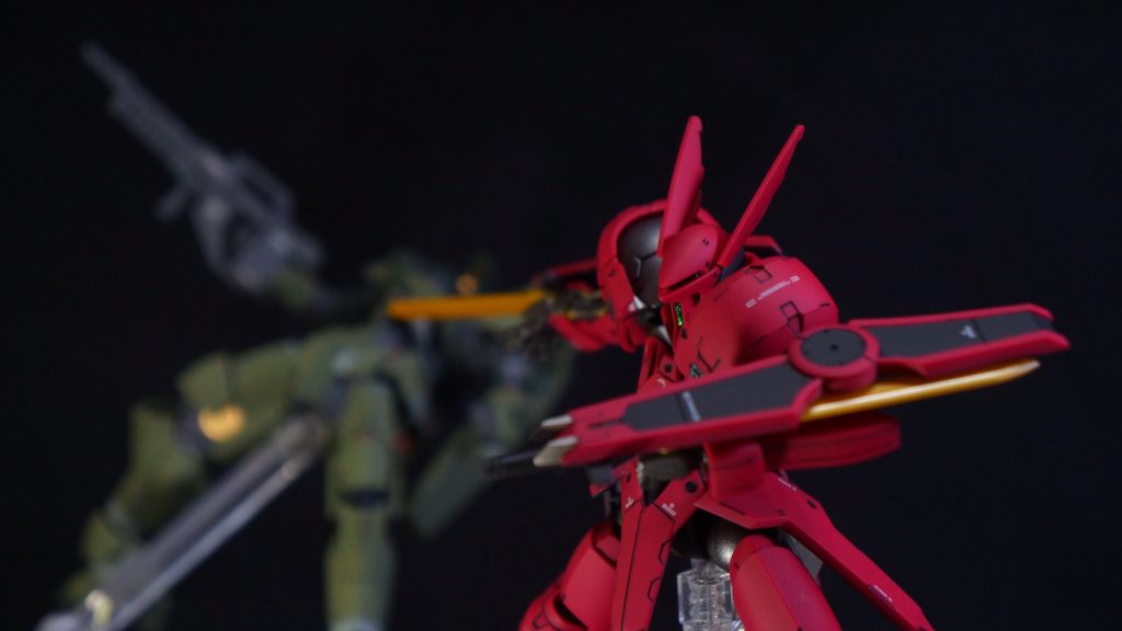 ガンスタ始めた頃に「鉄血のオルフェンズG」配信開始を記念して投稿したグレイズと一緒に。ピンと合ってないし、やられ役ですが…。(zaku-kao4)