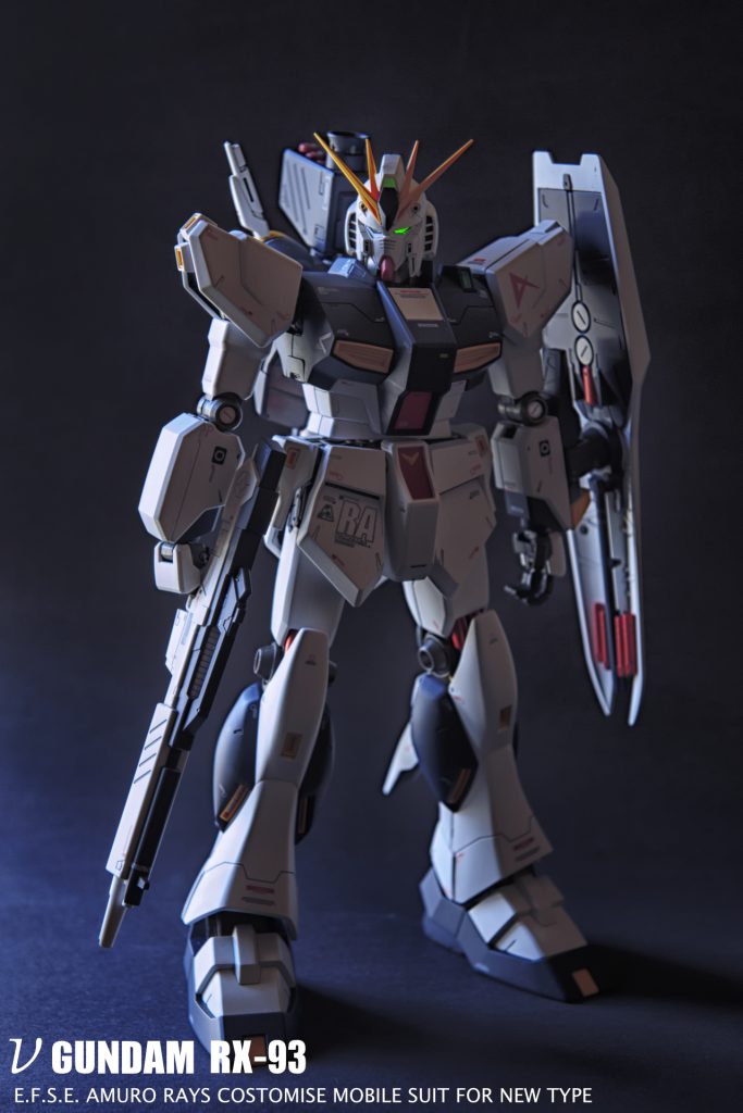 2000 MG RX-93 Nu Gundam–2枚目/制作者：Kamman