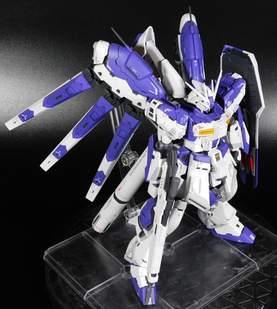 RG Hi-νガンダム–4枚目/制作者：Arkadia