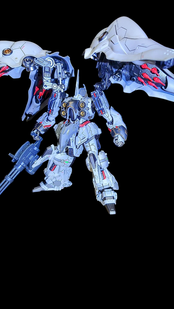 手に何か持たせたくてガトリングガン装備です。