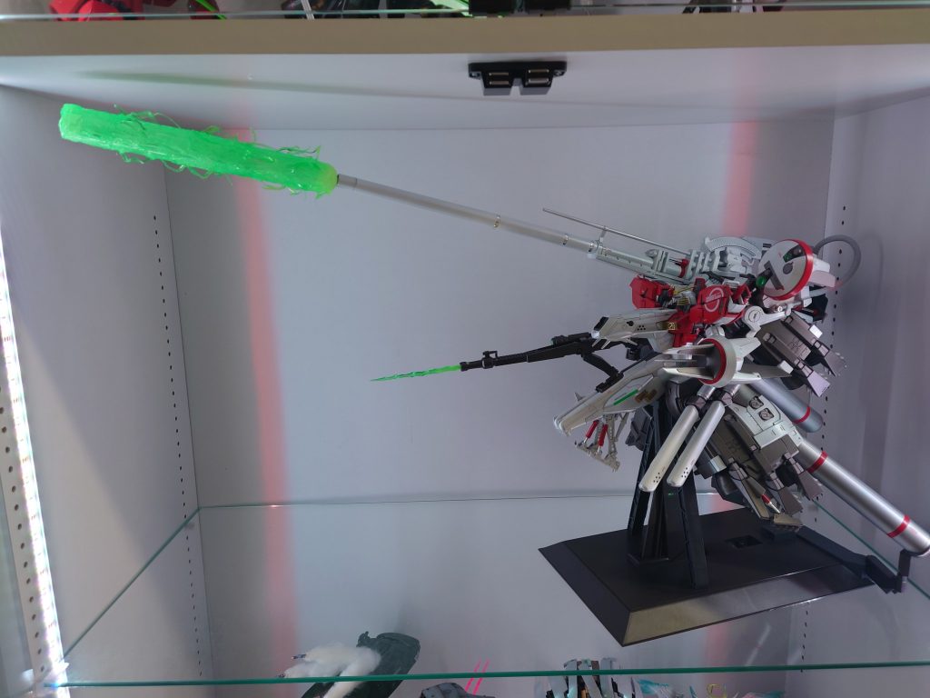 長すぎデカすぎで、全体入れると構図が上手くとれません（笑）