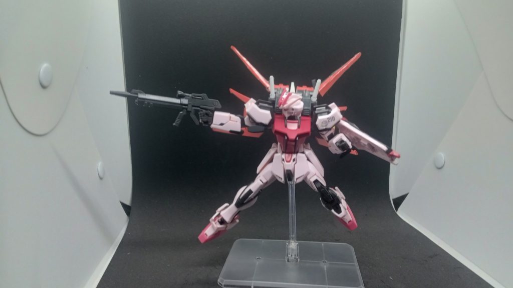 作品名：衝撃の事実<p>EGストライクガンダムのビームライフルを探してて、ノーマルストライクガンダムがうちには3つあって、1つは箱で買ったヤツと思ってたんだけど、色々と探していたら、 ディアクティブモードを見つけて、そこを思い出して、3つのうち […]</p>
