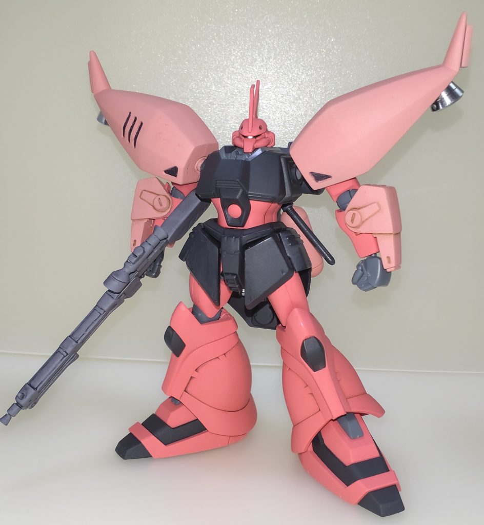 フル装備A。大型ビームマシンガンを装備したリゲルグ、カッコいいです。特にコミック「 審判のメイス」に登場したオーラフ・デール機はこの仕様で活躍したのでキット製作の原動力になりました。