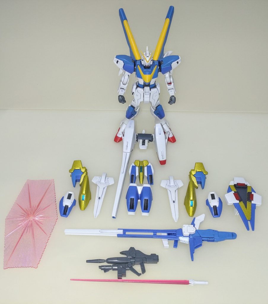 武装一覧。各形態再現出来るように接続ピン等を調整しました。分解するのは面倒ではありますが、一箱で各形態再現できるのならお得です。 一応各形態再現出来ますが、膨大な量になるので今回はノーマルとアサルトバスターのみに絞り込みます。