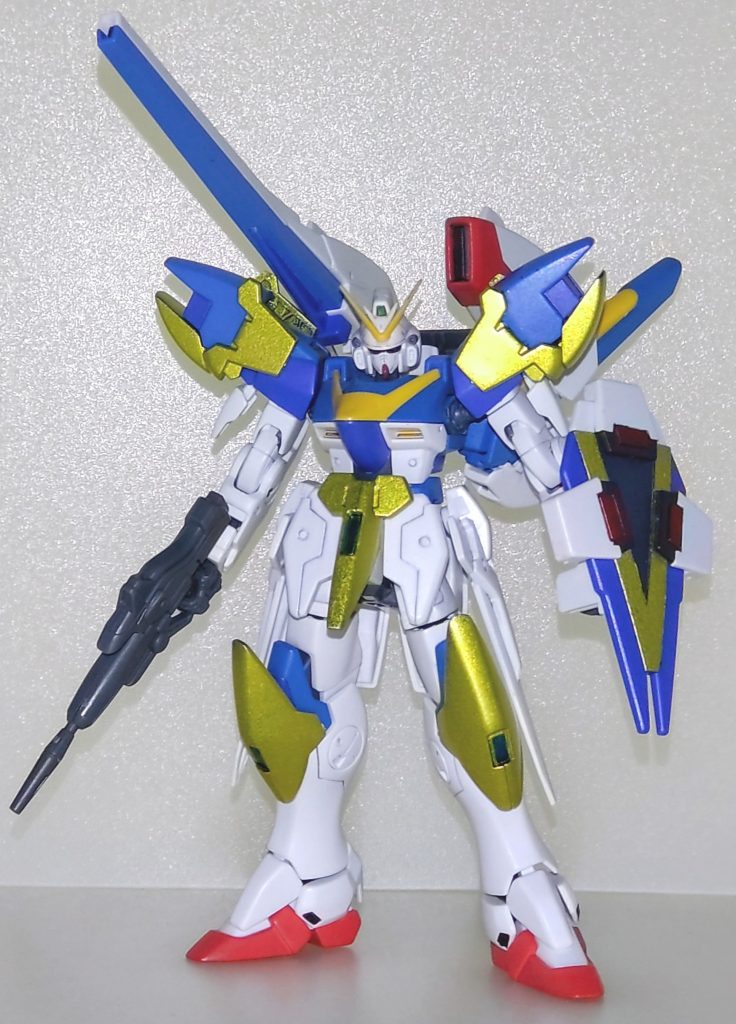 TV版に登場したアサルトバスター形態。「 何でもパーツを付けたからって強くなると思うなよ!」という富野監督の意見が反映されたような状態に見えます。