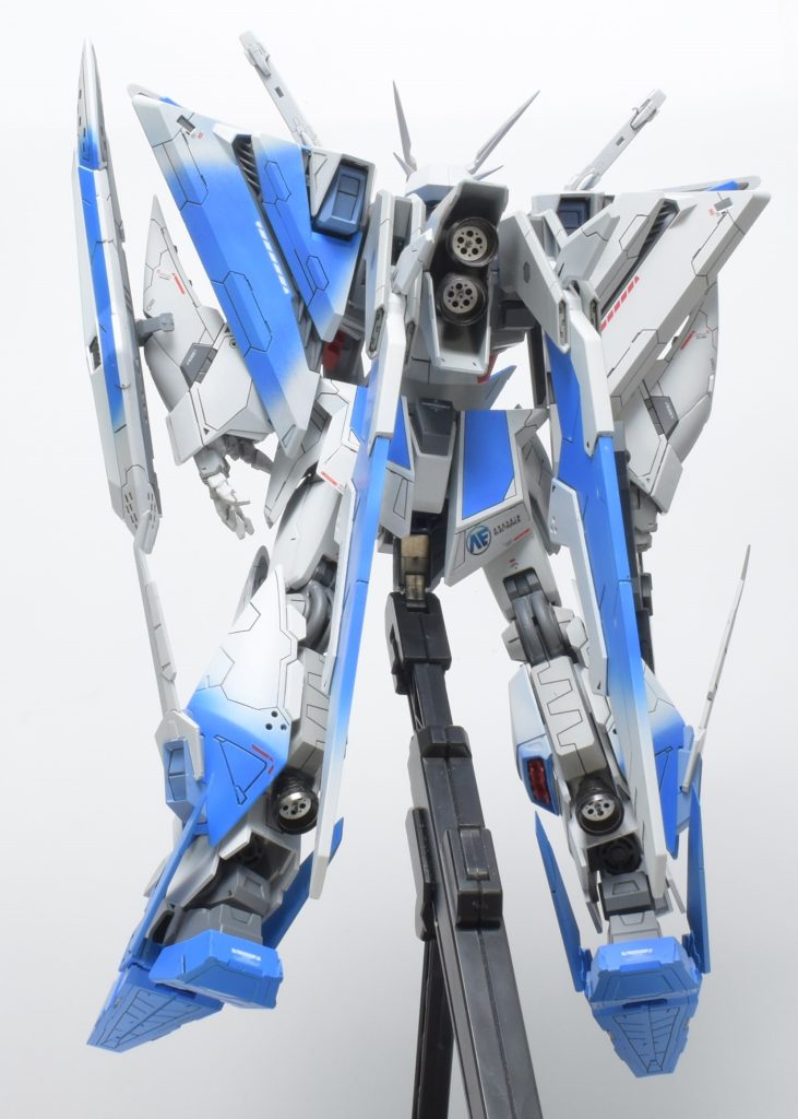 3Dプリンターでバーニアやライフル他、こまごまとしたパーツも作成。ライフルは３Dモデリングで一度は作りたかった武装、アーマードコア2のKARASAWA-mk2です。