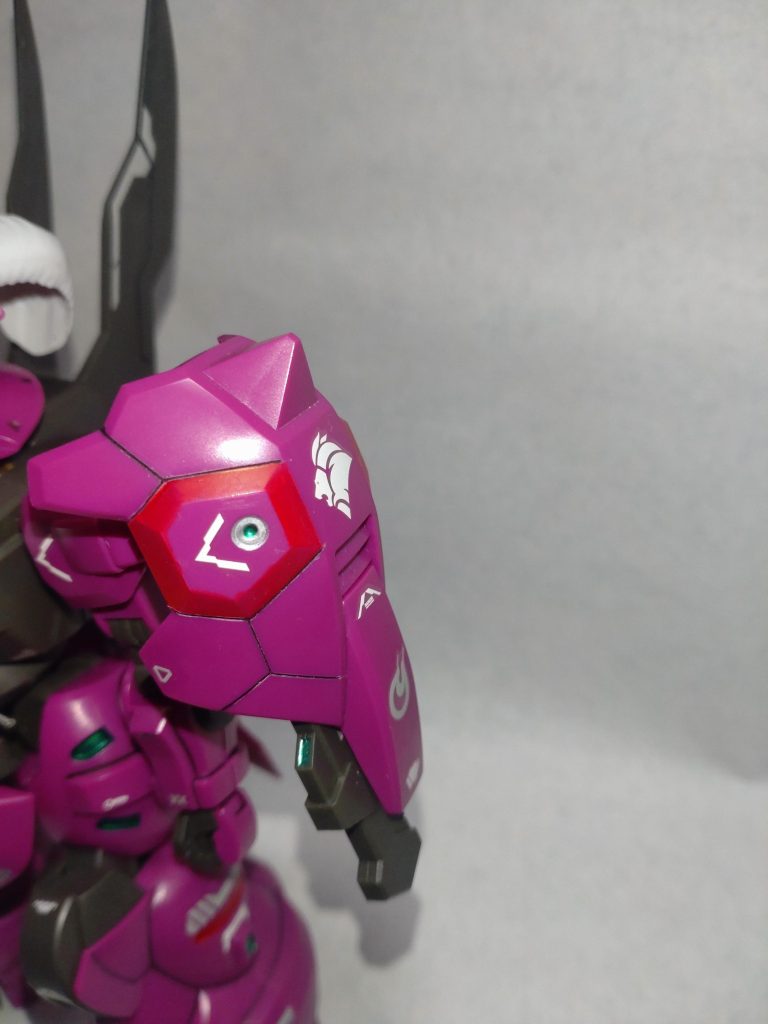 スパイクシールドに筋彫り追加