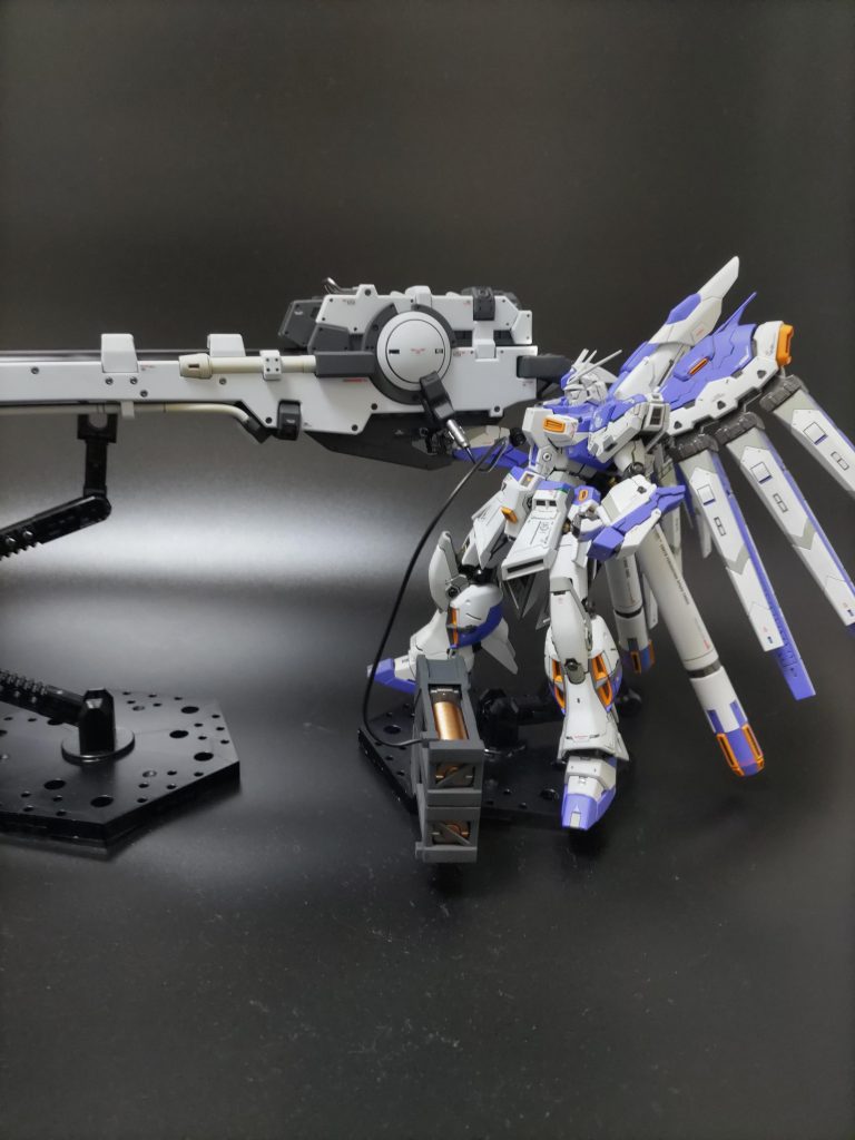 過去作のHi-νと。デカすぎてカメラに入りきらない😅